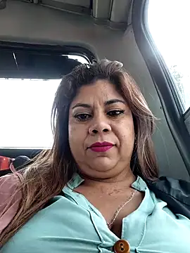 Laura-Hernandez online show from May 2026 02:35:01 PM