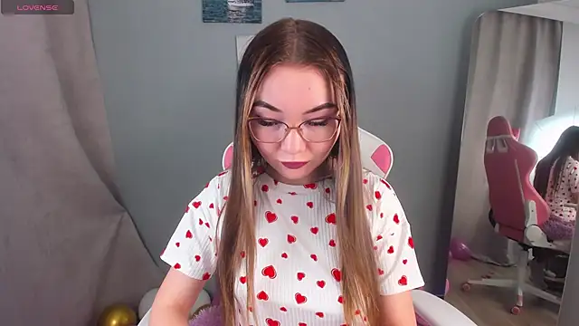 Snapshot of Melissa_Nets chatting on February 2025 06:48:01 PM Melissa Nets online show from February 2025 06:48:01 PM