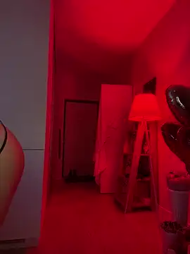 kira proxima 02 online show from March 2025 03:45:02 PM