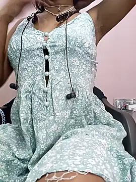 Snapshot of Ananya_34 chatting on February 2025 03:47:02 AM Ananya 34 online show from February 2025 03:47:02 AM