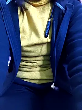 Snapshot of Ananya_34 chatting on December 2025 03:22:02 AM Ananya 34 online show from December 2025 03:22:02 AM