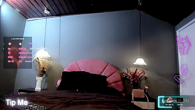 Snapshot of Alliemilky chatting on October 2025 03:23:02 AM Alliemilky online show from October 2025 03:23:02 AM