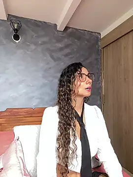 MafeeRoss online show from July 2026 07:38:01 PM