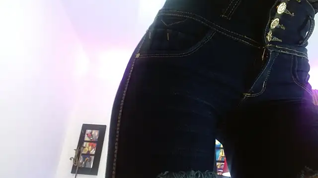 Snapshot of shantal_ray4 chatting on March 2025 03:35:01 PM shantal ray4 online show from March 2025 03:35:01 PM