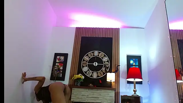 Snapshot of shantal_ray4 chatting on March 2025 11:03:01 AM shantal ray4 online show from March 2025 11:03:01 AM