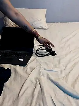 Snapshot of QueenHaryana chatting on October 2025 06:57:01 AM QueenHaryana online show from October 2025 06:57:01 AM