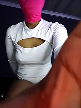 Snapshot of lisa_larry88 chatting on October 2025 02:35:01 AM lisa larry88 online show from October 2025 02:35:01 AM