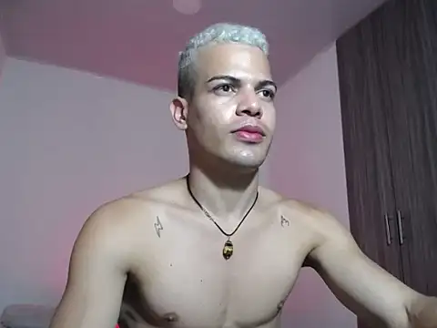 SWEET MIGUEL online show from December 2025 01:58:02 AM