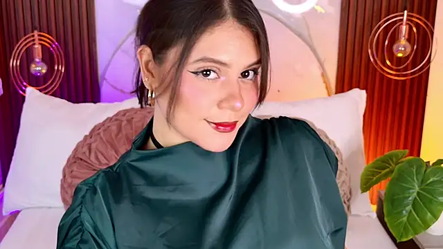 pamelajons  online show from May 2026 12:34:02 PM