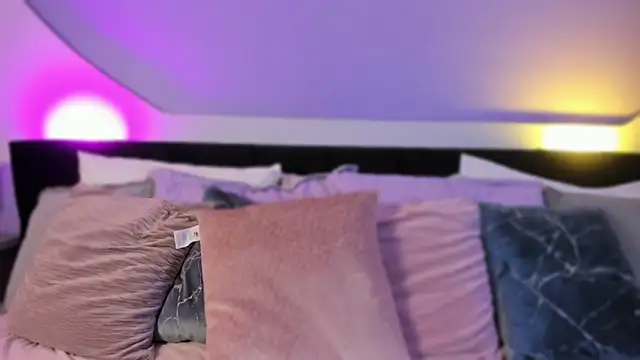 Lilou albrecht online show from February 2026 07:54:01 PM