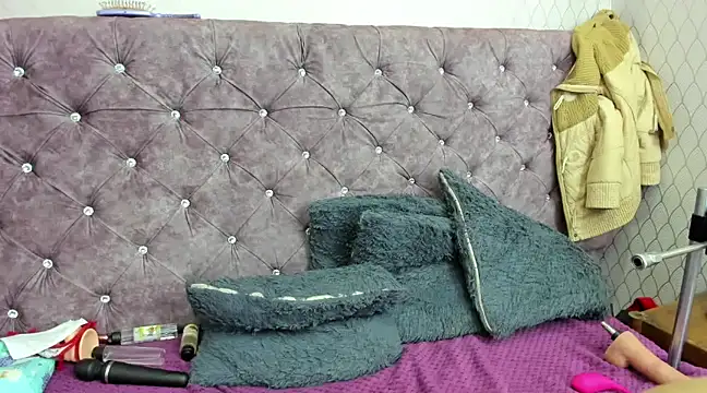 Snapshot of VALENTINA3x chatting on March 2025 06:14:02 AM VALENTINA3x online show from March 2025 06:14:02 AM