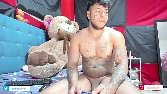 daamonxxx19 online show from March 2025 07:40:01 PM