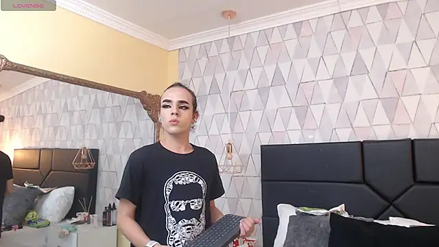 JustinePerry online show from February 2025 04:12:02 AM