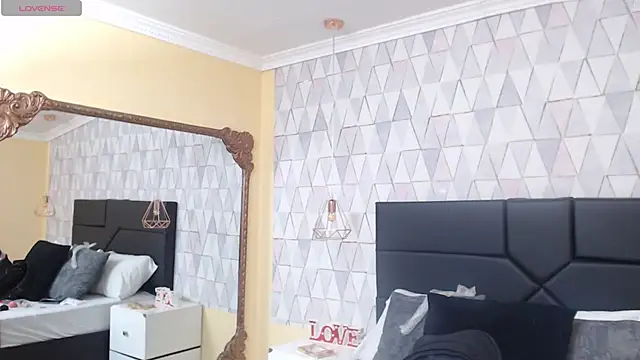 JustinePerry online show from March 2025 03:54:02 AM