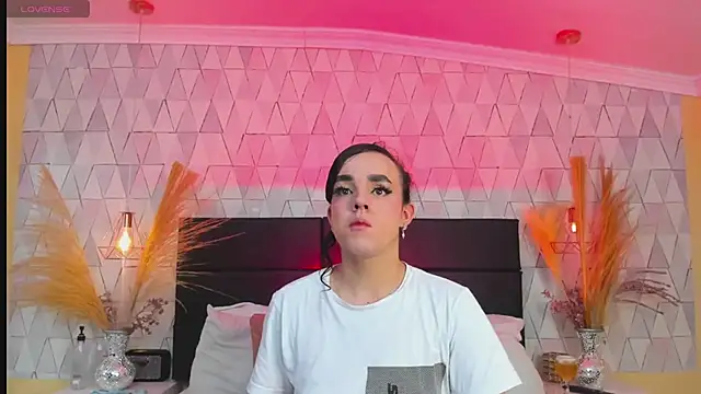 JustinePerry online show from February 2026 04:19:01 AM