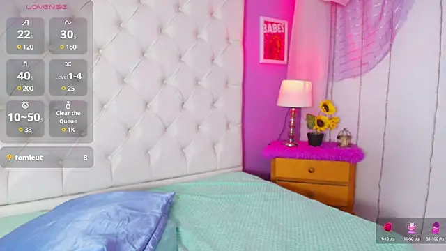 Snapshot of Trixiroy chatting on January 2025 01:33:01 AM Trixiroy online show from January 2025 01:33:01 AM