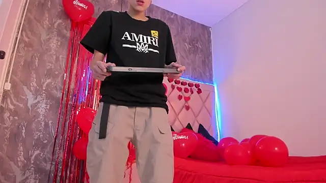 megan 100 online show from February 2025 07:06:01 PM