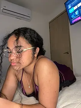 Lucy wilson5 online show from February 2025 06:54:01 AM