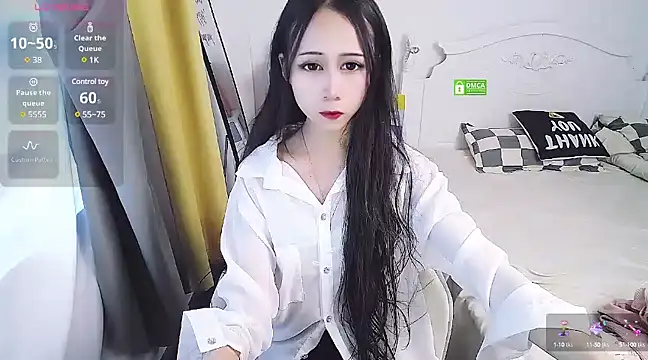 Snapshot of CN-Doudou chatting on January 2025 05:44:02 AM CN-Doudou online show from January 2025 05:44:02 AM