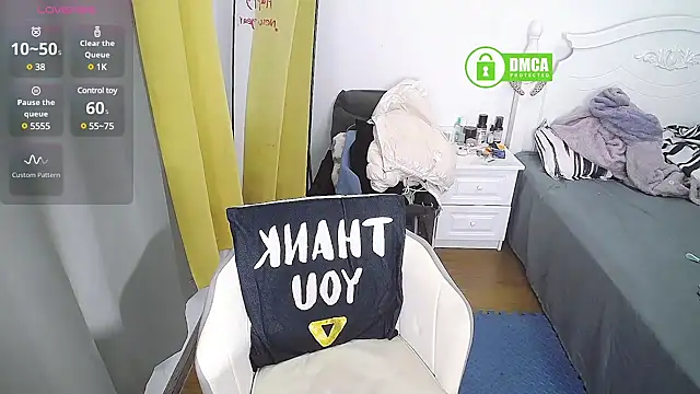 Snapshot of CN-Doudou chatting on February 2025 11:44:02 AM CN-Doudou online show from February 2025 11:44:02 AM