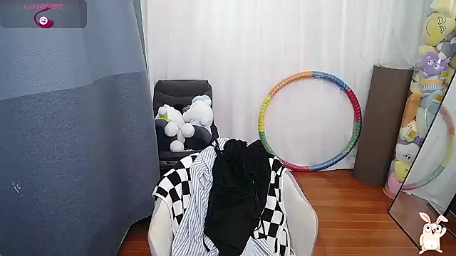 Snapshot of CN-Doudou chatting on October 2025 01:22:01 AM CN-Doudou online show from October 2025 01:22:01 AM