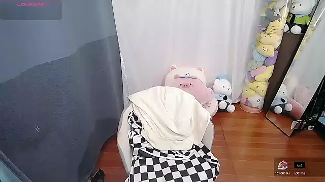 Snapshot of CN-Doudou chatting on October 2025 03:18:01 AM CN-Doudou online show from October 2025 03:18:01 AM