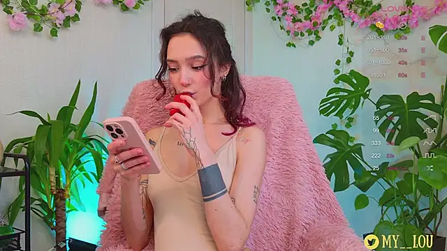 MyLou  online show from March 2025 03:19:01 PM