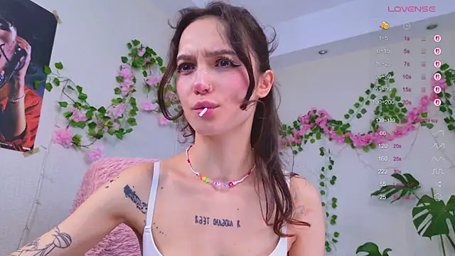 MyLou  online show from September 2025 03:12:02 PM