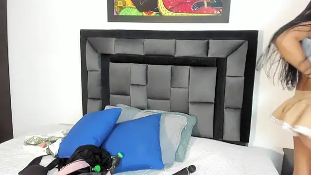 Dulce amg online show from October 2025 03:03:02 AM