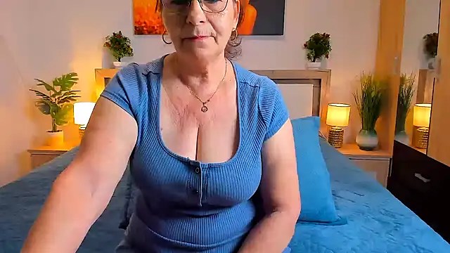 Snapshot of sweetangell69_ chatting on May 2026 02:06:02 AM sweetangell69 online show from May 2026 02:06:02 AM