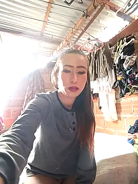 samy-blonde online show from December 2025 01:38:01 PM