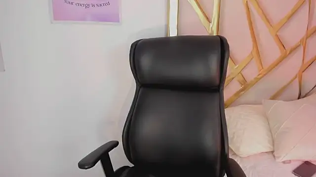 LanaJones  online show from May 2026 12:55:01 PM