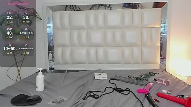 Snapshot of Alhana_pulido chatting on December 2024 01:36:01 AM Alhana pulido online show from December 2024 01:36:01 AM