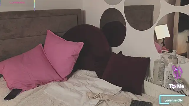 LikaBerry1 online show from October 2025 01:38:01 AM