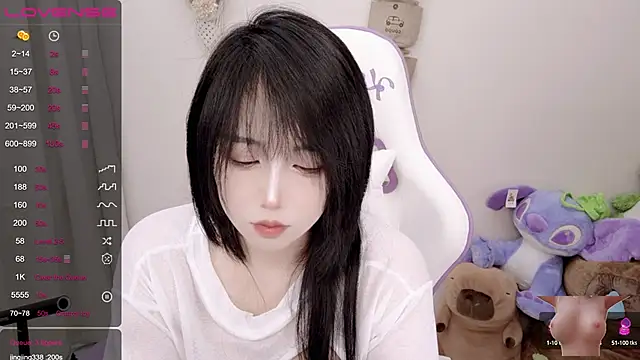 Snapshot of Vaness-a chatting on January 2025 07:11:01 PM Vaness-a online show from January 2025 07:11:01 PM