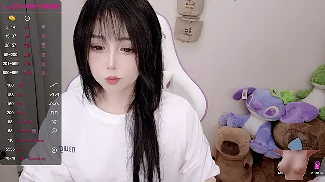 Snapshot of Vaness-a chatting on February 2025 05:58:01 PM Vaness-a online show from February 2025 05:58:01 PM