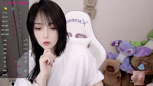 Snapshot of Vaness-a chatting on February 2025 04:54:01 PM Vaness-a online show from February 2025 04:54:01 PM