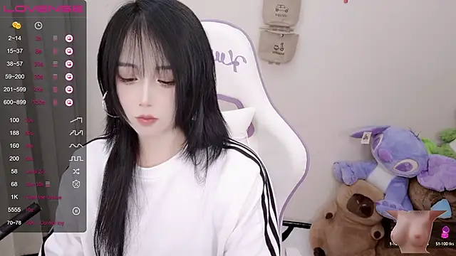 Snapshot of Vaness-a chatting on February 2025 03:45:01 AM Vaness-a online show from February 2025 03:45:01 AM