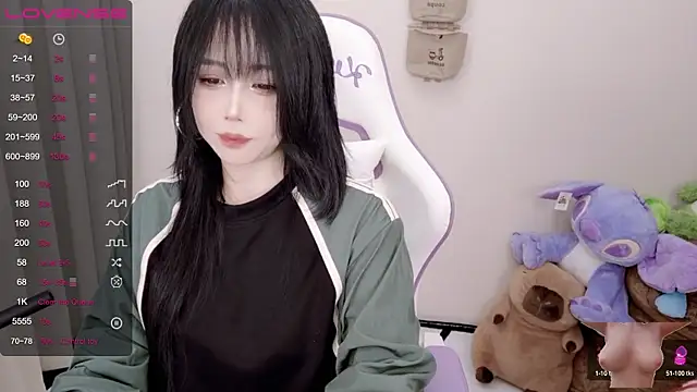 Snapshot of Vaness-a chatting on February 2025 02:57:01 PM Vaness-a online show from February 2025 02:57:01 PM