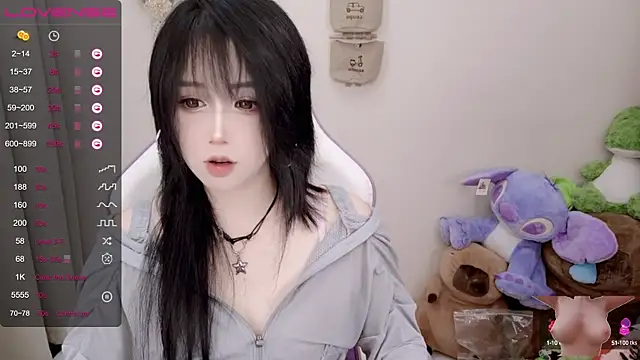 Snapshot of Vaness-a chatting on March 2025 04:54:02 PM Vaness-a online show from March 2025 04:54:02 PM