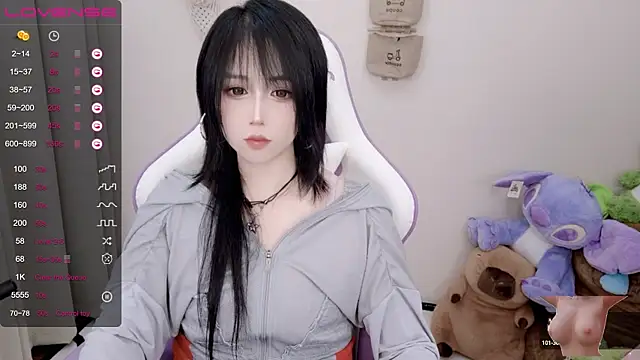 Snapshot of Vaness-a chatting on March 2025 11:04:01 PM Vaness-a online show from March 2025 11:04:01 PM