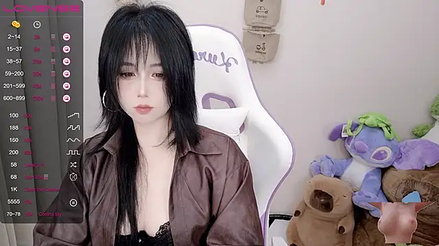 Snapshot of Vaness-a chatting on March 2025 06:33:01 PM Vaness-a online show from March 2025 06:33:01 PM