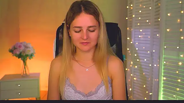 DeboraLarson online show from June 2026 02:45:02 AM