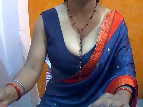 HOT-SEEMAA online show from January 2025 01:49:01 AM