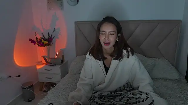 Bonnieshyy online show from May 2026 05:27:02 AM