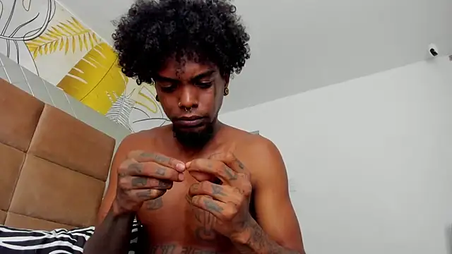 bigblackhotx1 online show from November 2025 06:06:02 AM