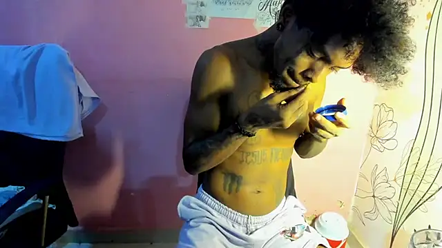 bigblackhotx1 online show from May 2026 12:04:01 AM