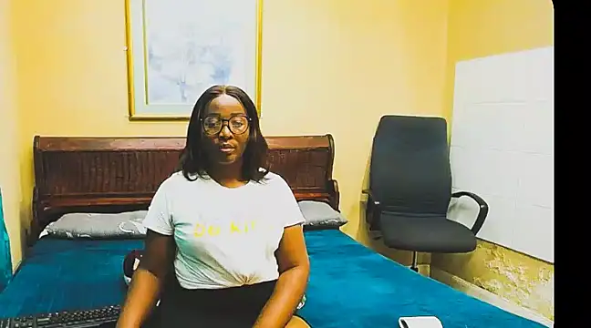 Snapshot of veronica1xxx chatting on February 2025 07:23:02 PM veronica1xxx online show from February 2025 07:23:02 PM