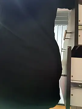 Kasandra02 online show from April 2026 04:35:02 AM