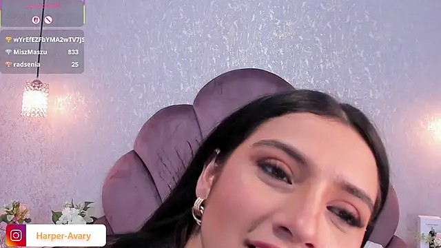 Snapshot of Harper-Avary chatting on February 2025 04:16:02 PM Harper-Avary online show from February 2025 04:16:02 PM